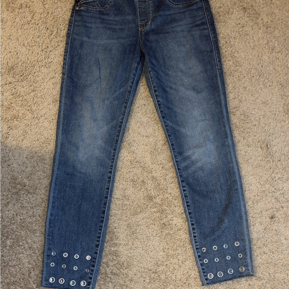 Rock & Republic Blue Ankle Jeans with Grommet Hem
